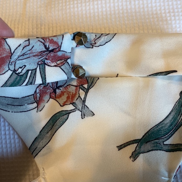 Sienna Sky Floral Jumpsuit with High Neck Details Size XS - Picture 12 of 12